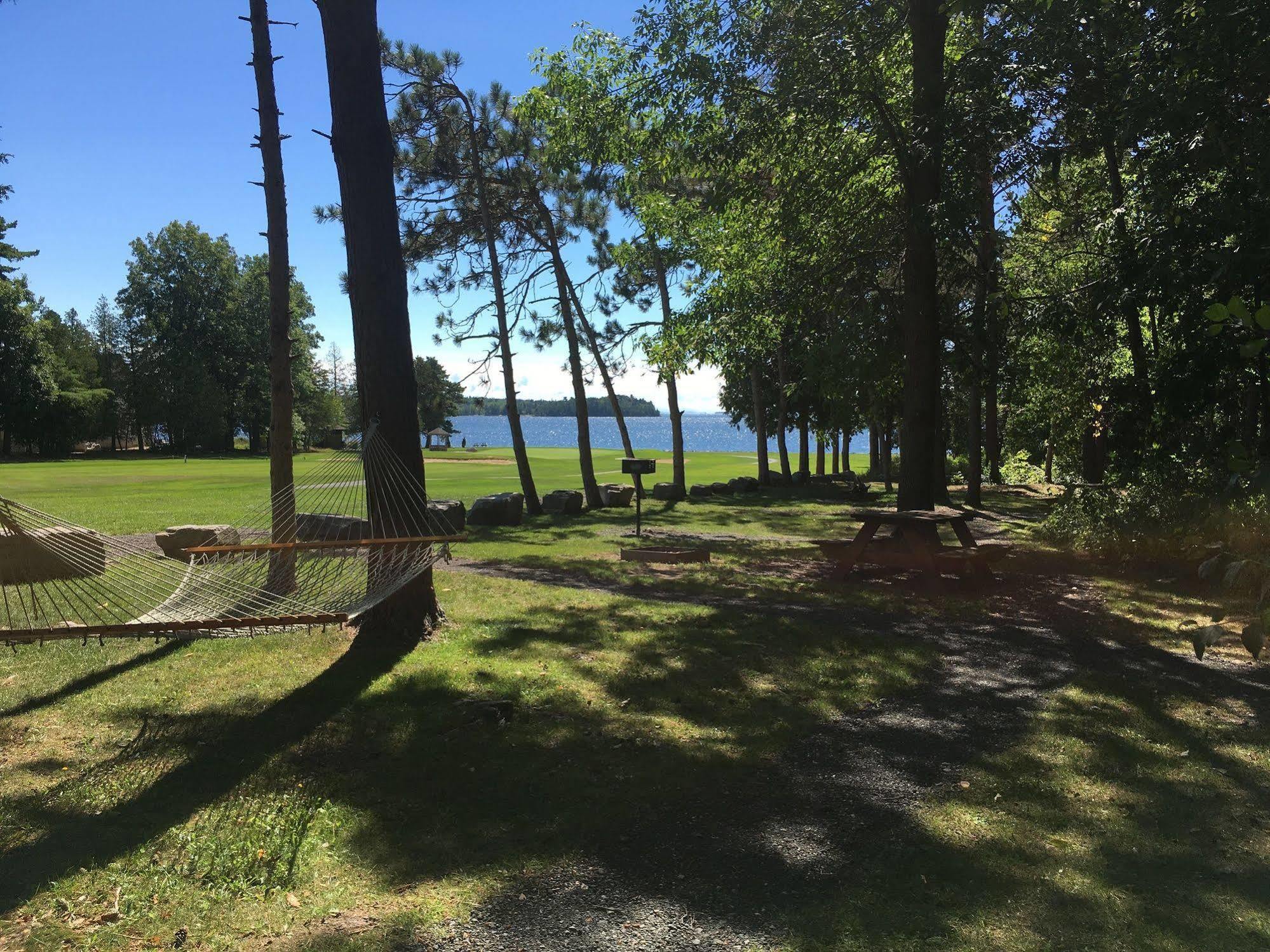 Bluff Point Golf Resort Plattsburgh Extérieur photo