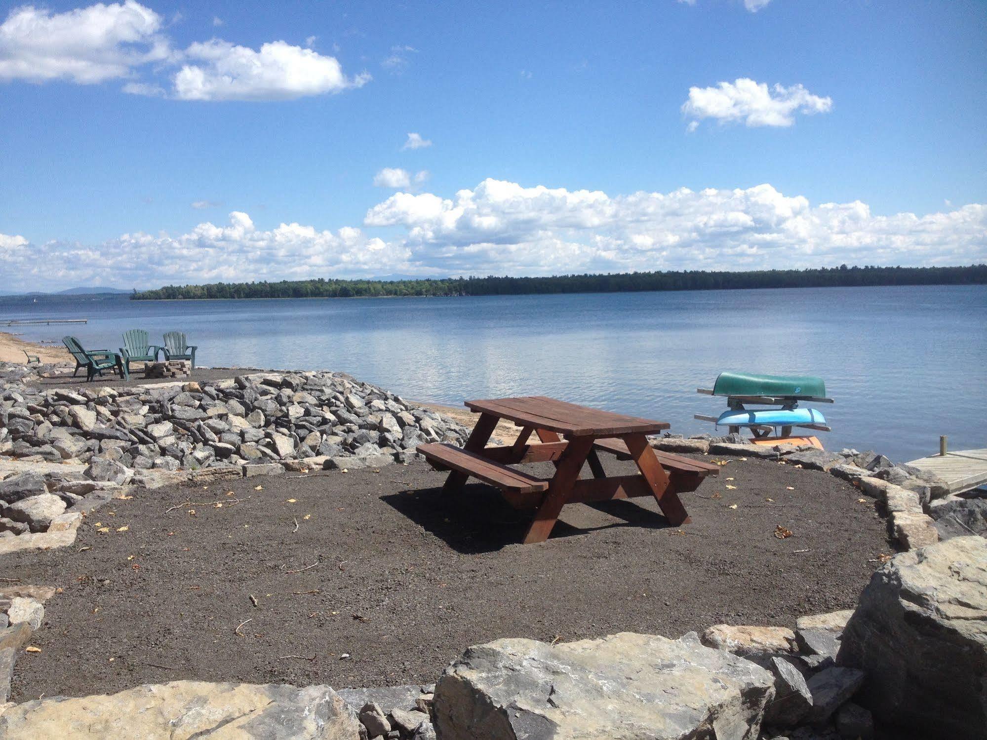Bluff Point Golf Resort Plattsburgh Extérieur photo